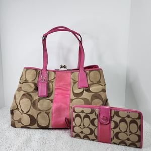 COACH Jacquard Pink Kisslock Shoulder Bag/Purse with Wallet